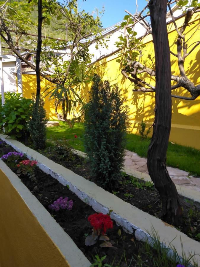 Apartment Exotic Garden Mostar Exterior photo